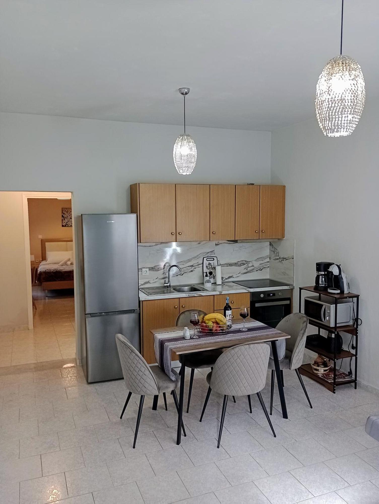 Cozy Kremasti Apartment מראה חיצוני תמונה
