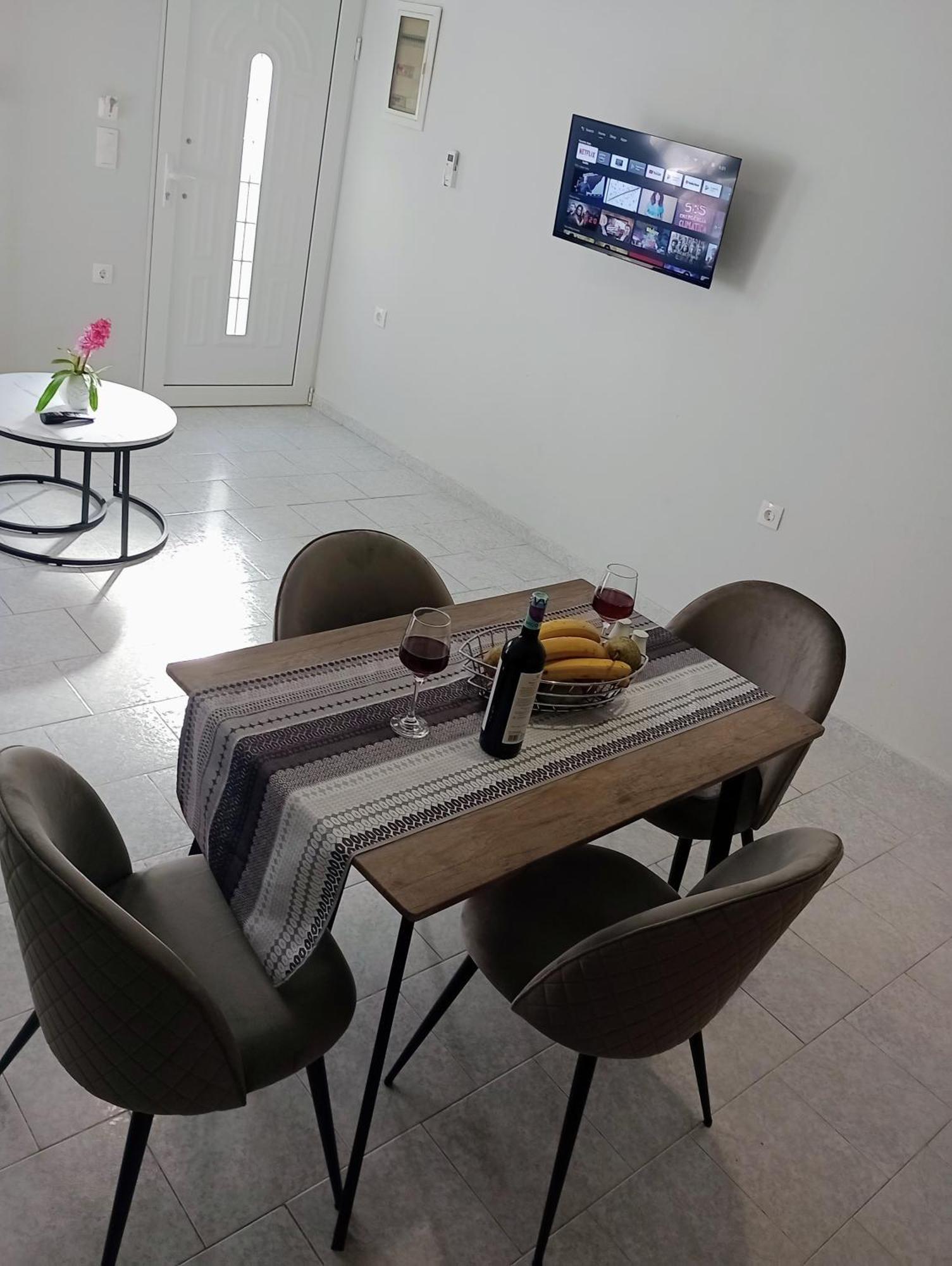 Cozy Kremasti Apartment מראה חיצוני תמונה
