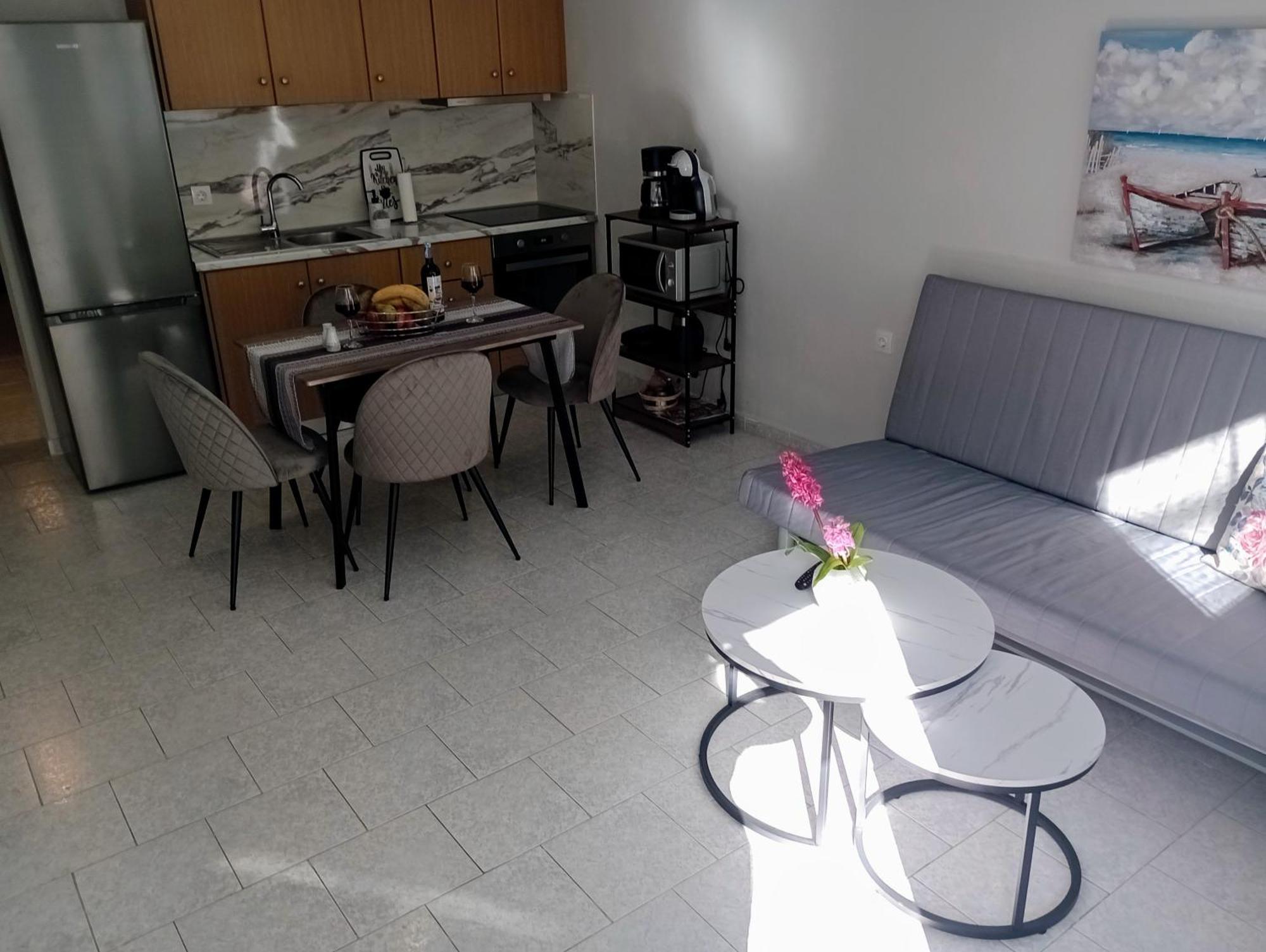 Cozy Kremasti Apartment מראה חיצוני תמונה