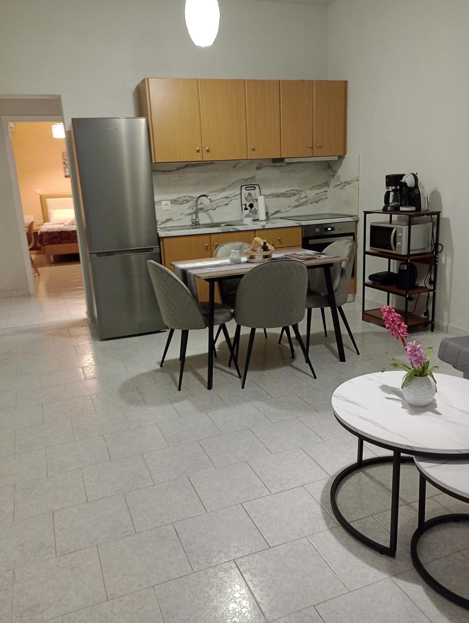 Cozy Kremasti Apartment מראה חיצוני תמונה